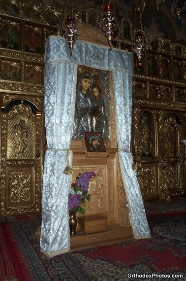 Inside the Church of the Petru Voda Monastery, Iasi, Romania (6)