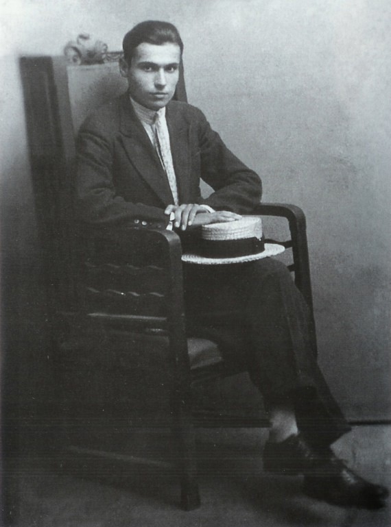 Young Evanghelos Papanikitas at age 18