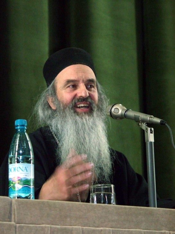 Fr. Rafail Noica talking at orthodox conference in Bucharest - November 2002 (6)