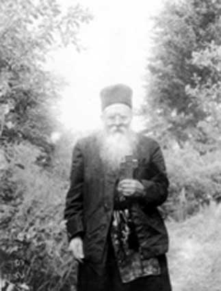Fr. Onufrie Frunza, Rumanian hermit