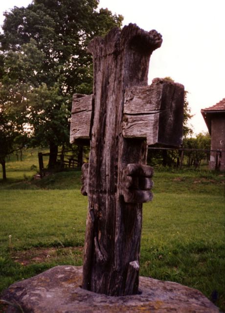 Wooden Cross (school) - 'Valea Larga' village