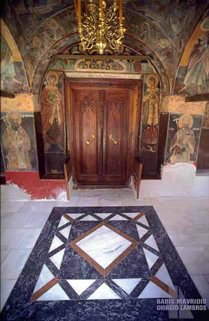 The lobby of the main church of the monastery