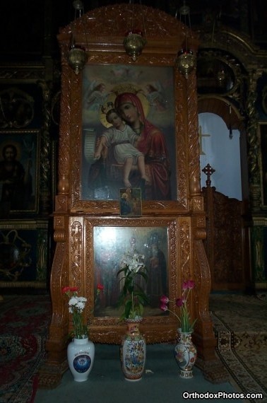 Inside the Church of the Cetatuia Monastery, Iasi, Romania (11)