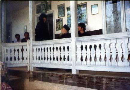 Fr. Cleopa with some monks and pilgrims (30)