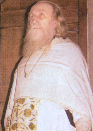 Fr. Sophrony - during Divine Liturgy (2)