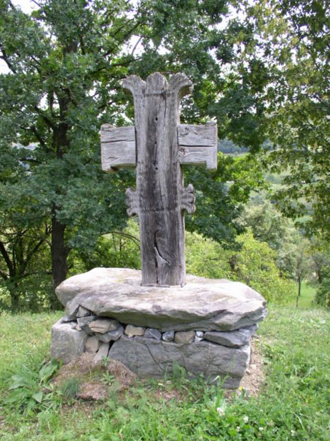 Wooden Cross (garden) - 'Valea Larga' village