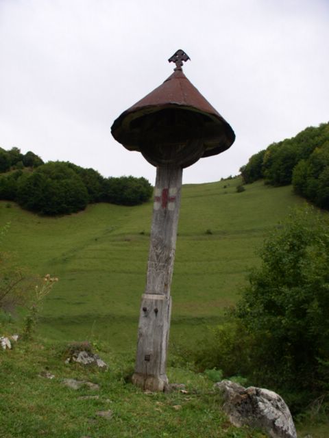 Cross - 'Sipote' village side