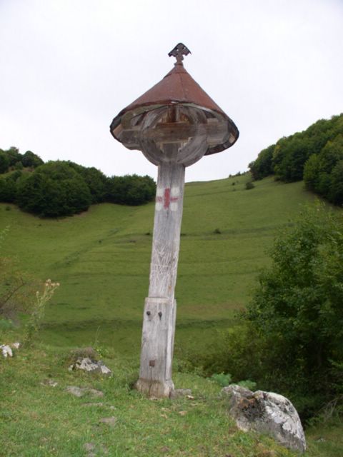 Cross (marking) - 'Sipote' village